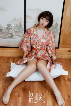 女生搞鸡